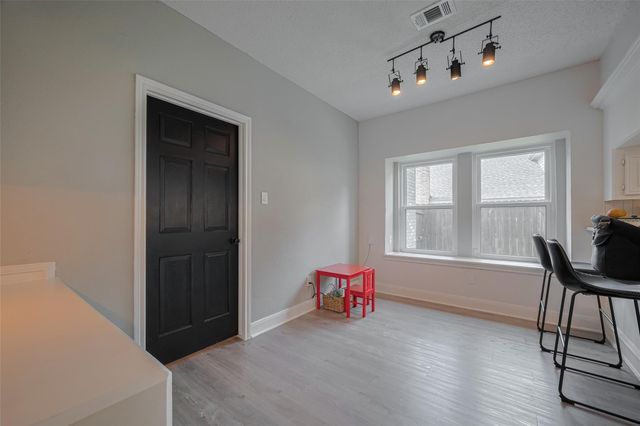 1709 Coles Farm Drive, Sugar Land, TX 77478