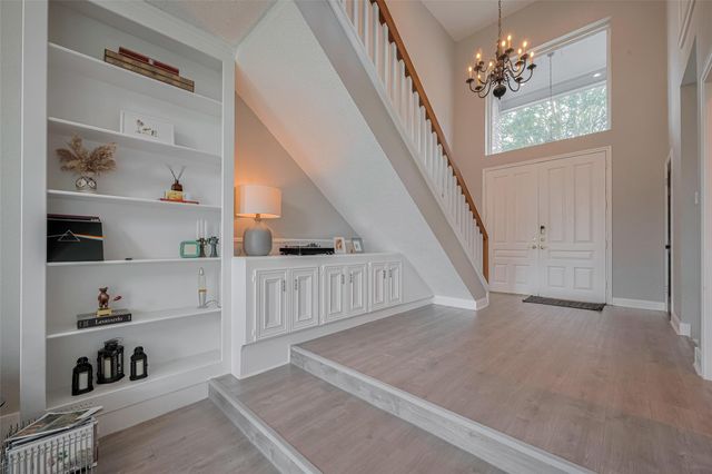 1709 Coles Farm Drive, Sugar Land, TX 77478