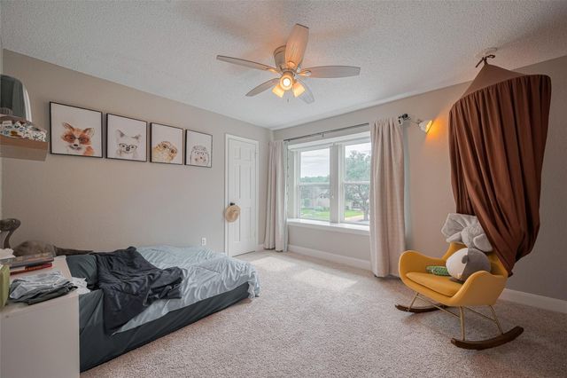 1709 Coles Farm Drive, Sugar Land, TX 77478
