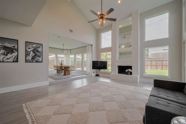 1709 Coles Farm Drive, Sugar Land, TX 77478