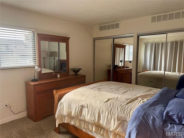 22 Pepperwood Court, Glen Carbon, IL 62034