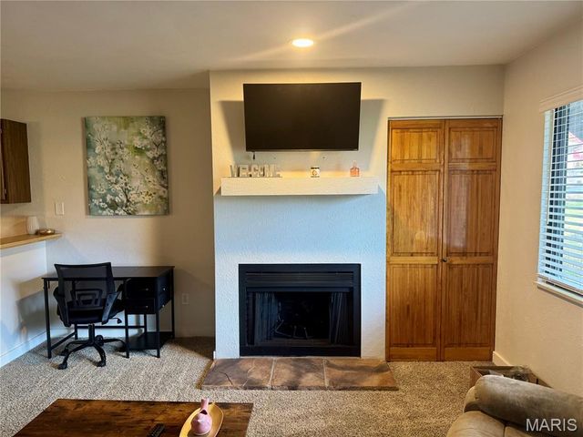 22 Pepperwood Court, Glen Carbon, IL 62034