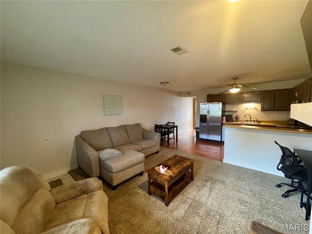 22 Pepperwood Court, Glen Carbon, IL 62034