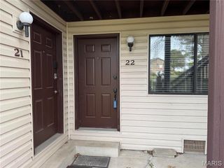 22 Pepperwood Court, Glen Carbon, IL 62034