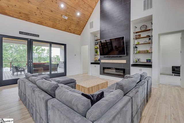 1663 Gibbs Shoals Road, Greer, SC 29650