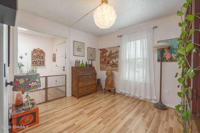 2213 Cimarron Drive, Las Cruces, NM 88011