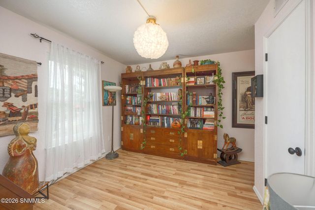 2213 Cimarron Drive, Las Cruces, NM 88011