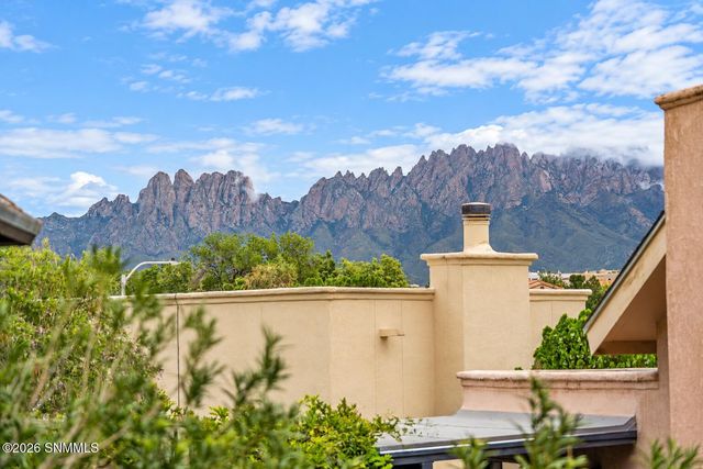2213 Cimarron Drive, Las Cruces, NM 88011