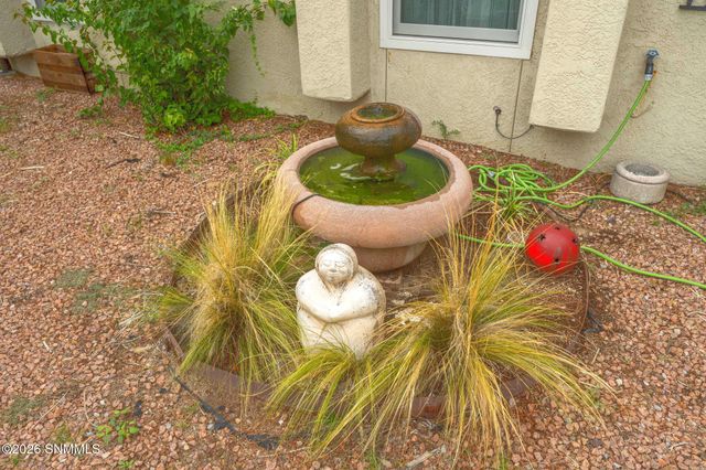 2213 Cimarron Drive, Las Cruces, NM 88011