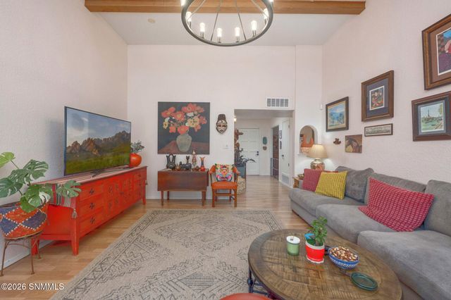 2213 Cimarron Drive, Las Cruces, NM 88011