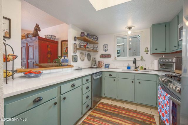2213 Cimarron Drive, Las Cruces, NM 88011