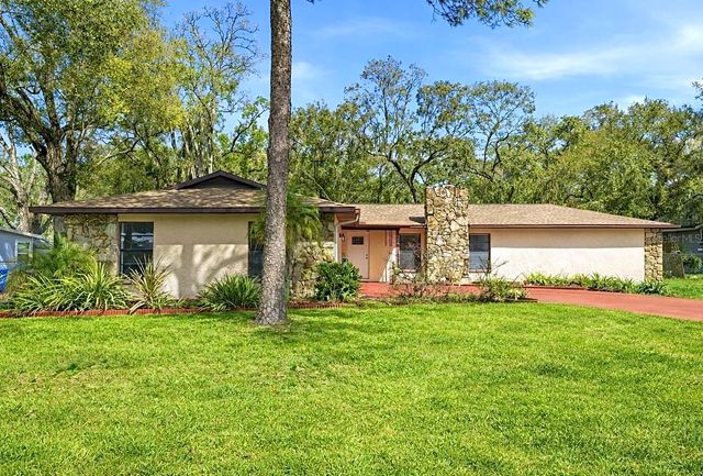 314 E 137TH AVENUE, Tampa, FL 33613