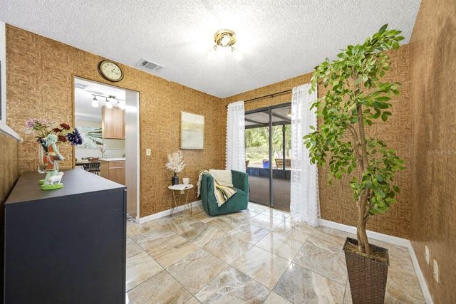 314 E 137TH AVENUE, Tampa, FL 33613