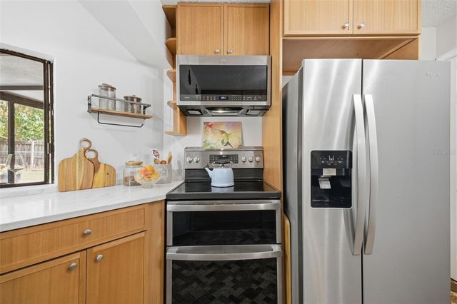 314 E 137TH AVENUE, Tampa, FL 33613