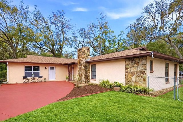 314 E 137TH AVENUE, Tampa, FL 33613