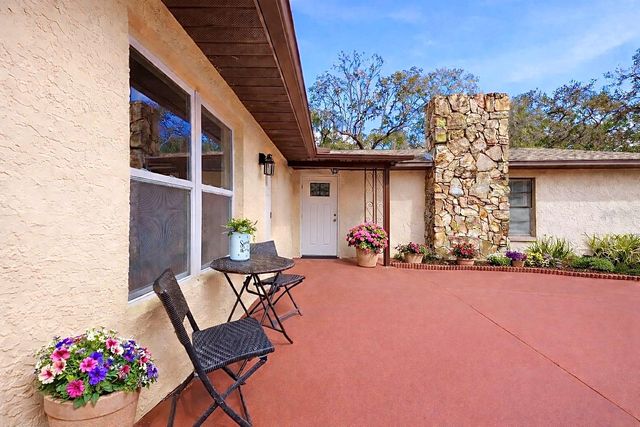 314 E 137TH AVENUE, Tampa, FL 33613