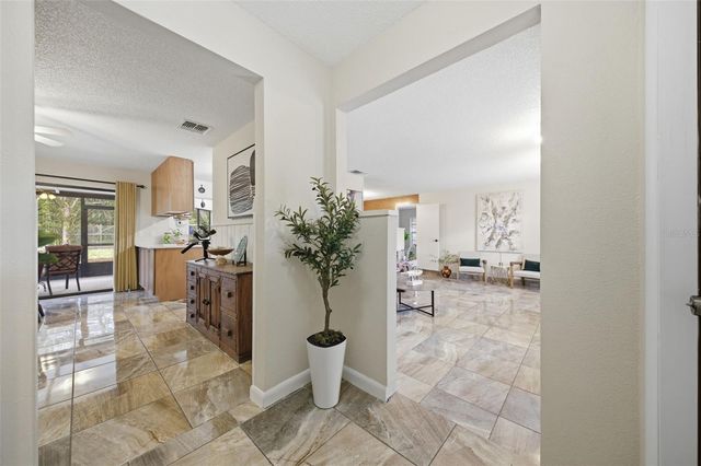 314 E 137TH AVENUE, Tampa, FL 33613