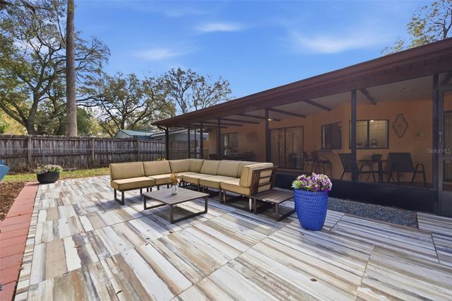 314 E 137TH AVENUE, Tampa, FL 33613