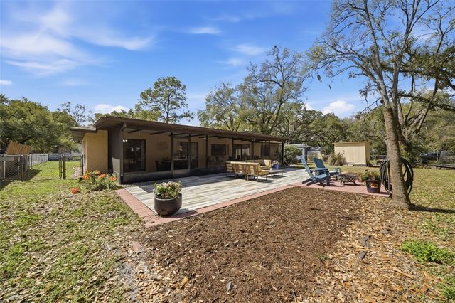 314 E 137TH AVENUE, Tampa, FL 33613