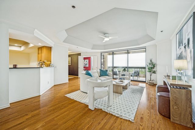 5909 Luther Lane 2104, Dallas, TX 75225