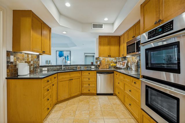 5909 Luther Lane 2104, Dallas, TX 75225