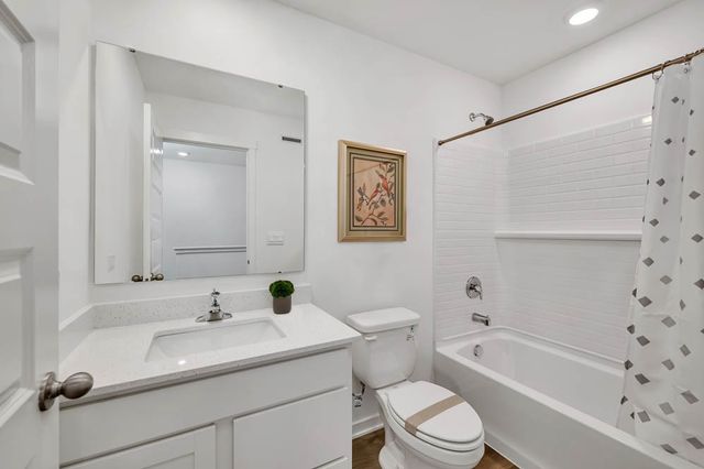 3159 Grande Trail, Yorkville, IL 60560