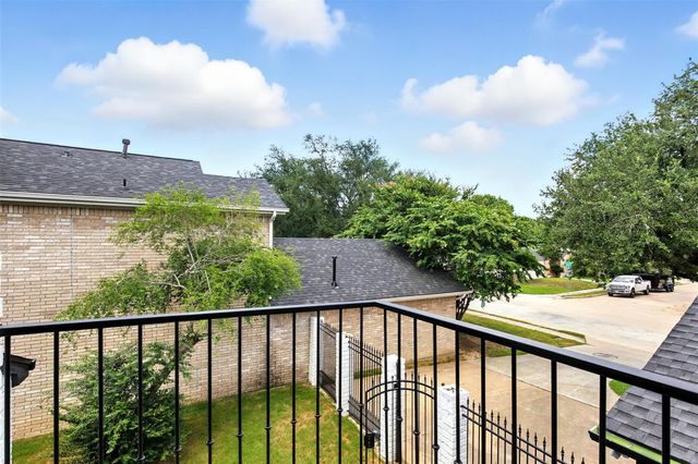 1202 Forest Home Drive, Houston, TX 77077