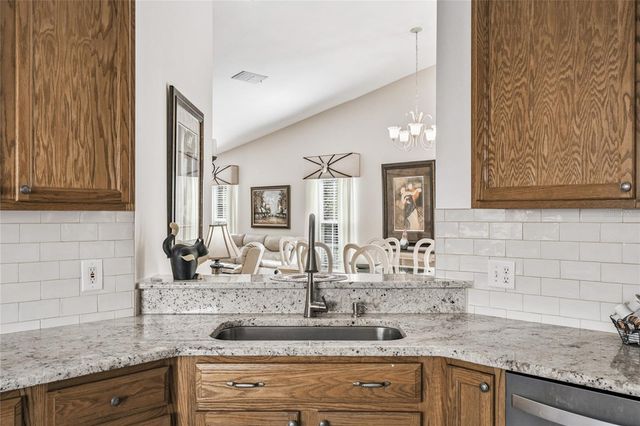 513 VINEYARD WAY, Poinciana, FL 34759