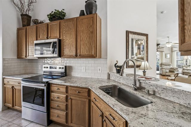 513 VINEYARD WAY, Poinciana, FL 34759