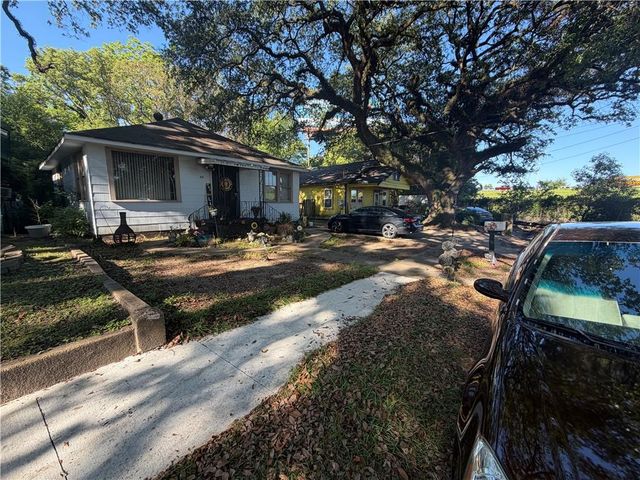 912 Cottrell Street, Mobile, AL 36605