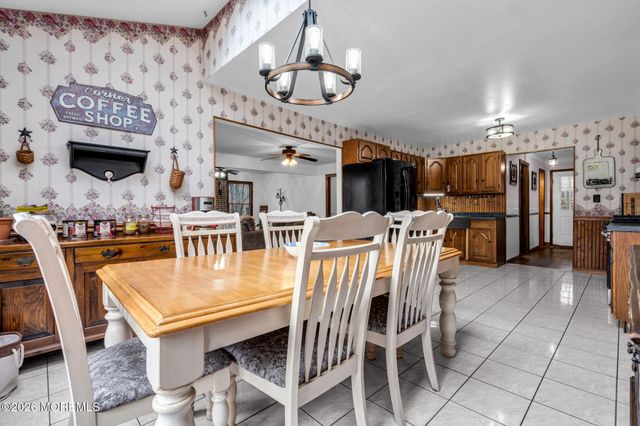 106 Vienna Road, Howell, NJ 07731