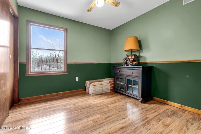 106 Vienna Road, Howell, NJ 07731