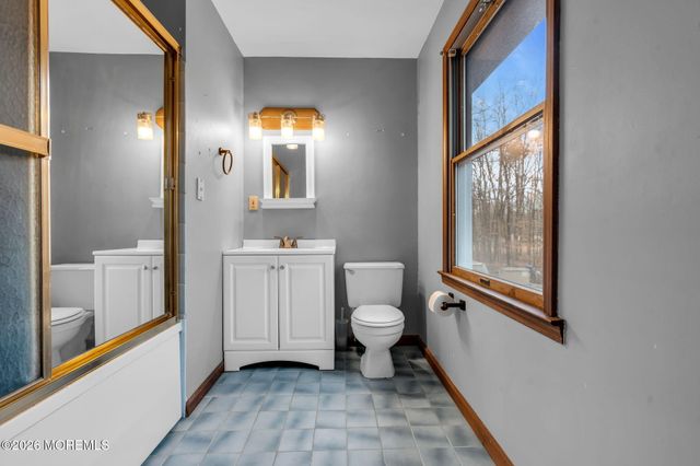 106 Vienna Road, Howell, NJ 07731