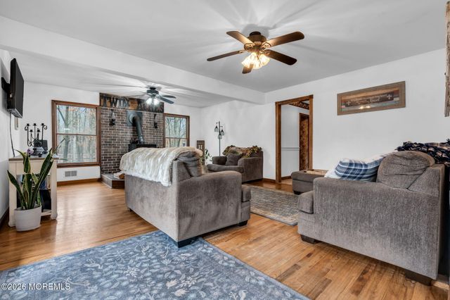 106 Vienna Road, Howell, NJ 07731