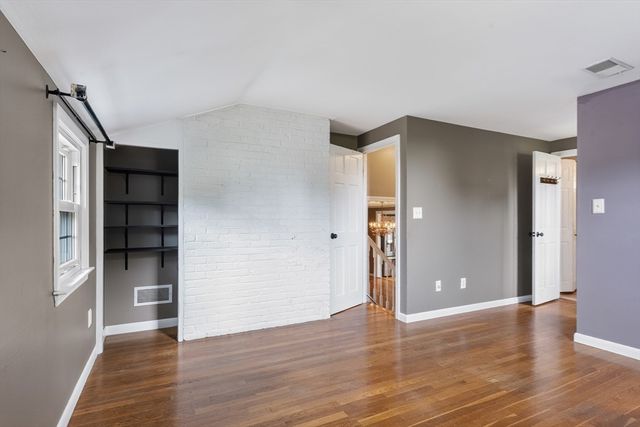 4 Jimmy St, Franklin, MA 02038