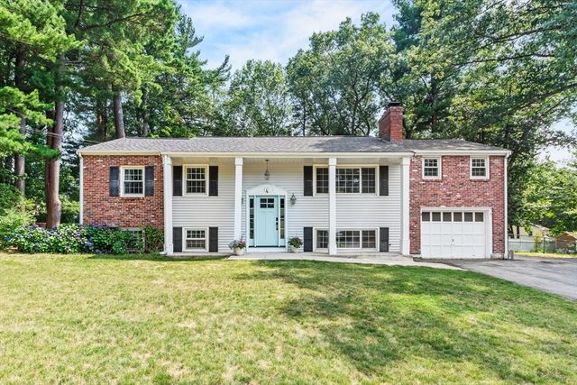 4 Jimmy St, Franklin, MA 02038