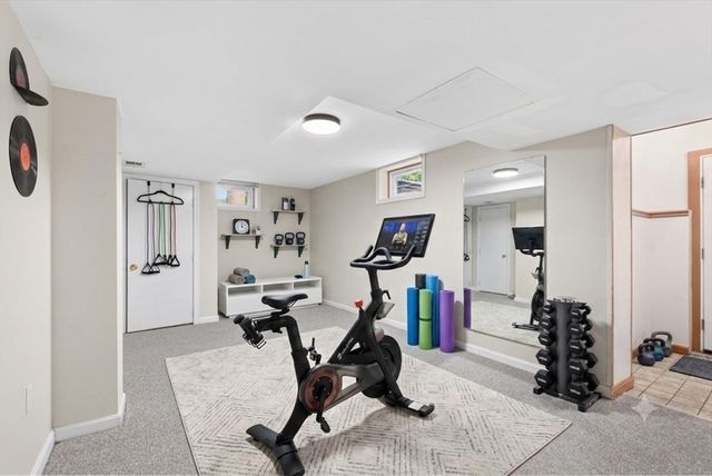 4 Jimmy St, Franklin, MA 02038