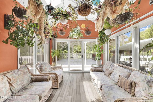 14850 Stonehaven Drive, Perrysburg, OH 43551