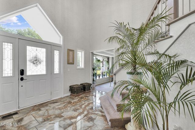 14850 Stonehaven Drive, Perrysburg, OH 43551