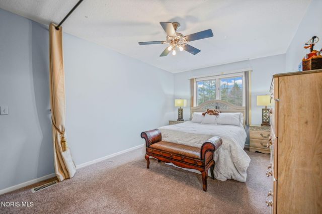 14850 Stonehaven Drive, Perrysburg, OH 43551