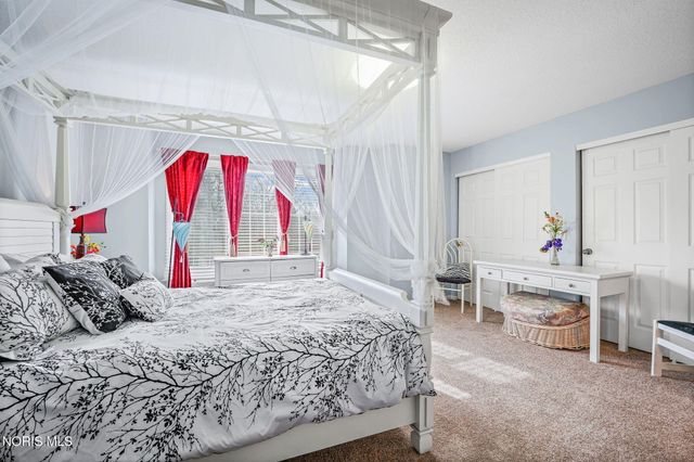 14850 Stonehaven Drive, Perrysburg, OH 43551