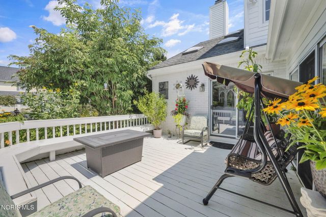 14850 Stonehaven Drive, Perrysburg, OH 43551