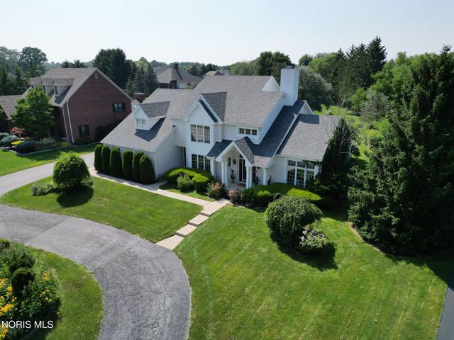 14850 Stonehaven Drive, Perrysburg, OH 43551