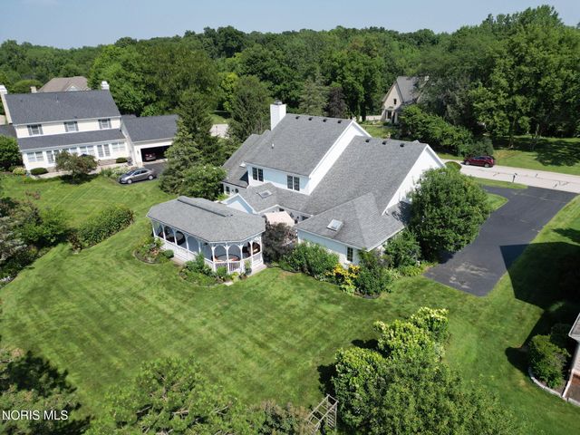 14850 Stonehaven Drive, Perrysburg, OH 43551