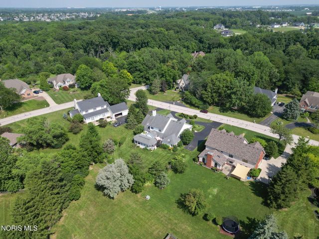 14850 Stonehaven Drive, Perrysburg, OH 43551