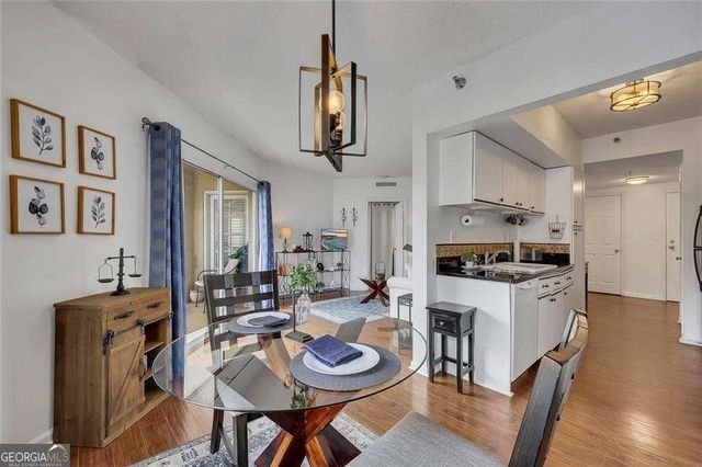 1 Biscayne Drive NW 302, Atlanta, GA 30309