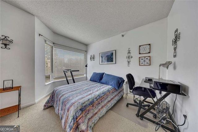 1 Biscayne Drive NW 302, Atlanta, GA 30309