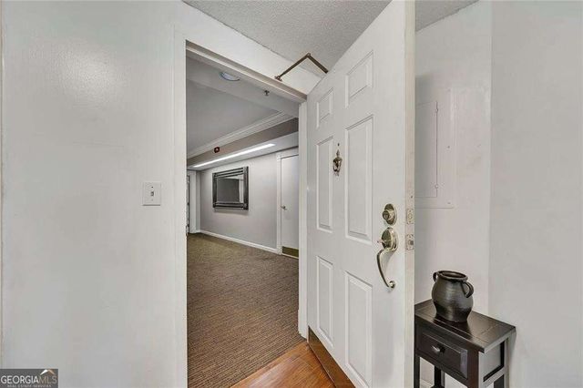 1 Biscayne Drive NW 302, Atlanta, GA 30309