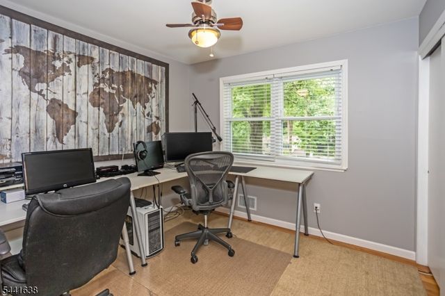 65 Fawnridge Dr, Washington Twp., NJ 07853