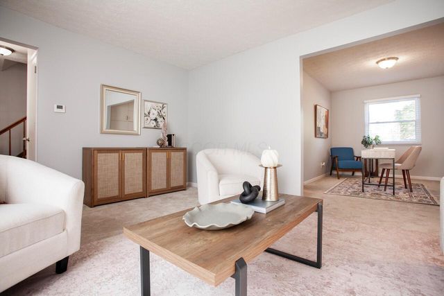 1917 Lost Valley Road, Powell, OH 43065